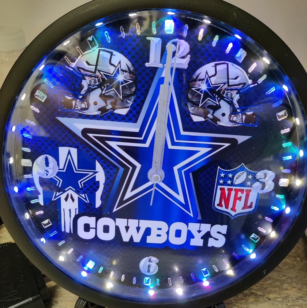 Dallas cowboys clock
